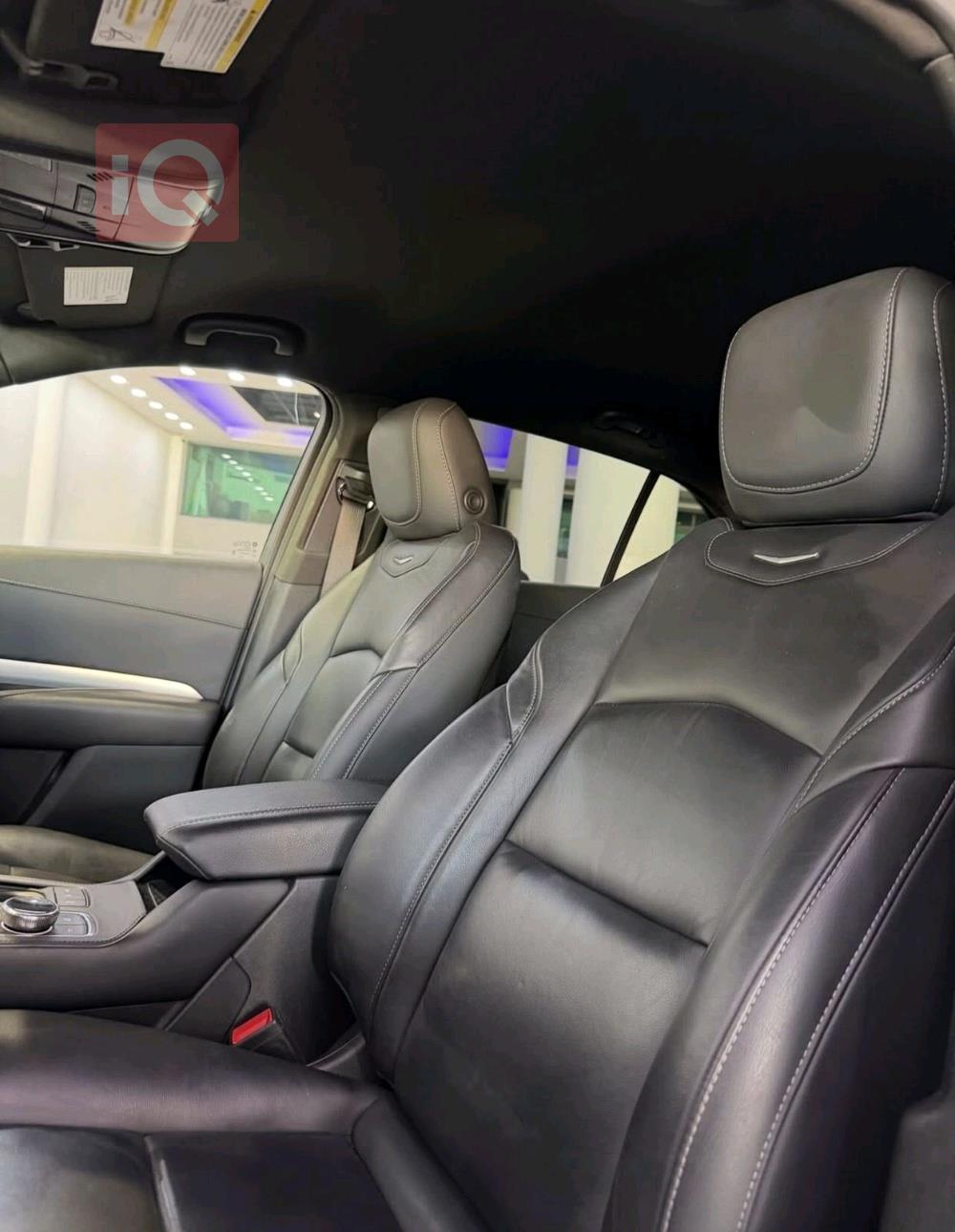 كاديلاك XT4